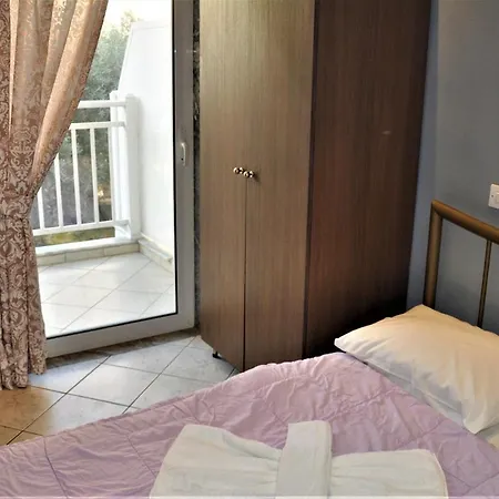 In - Lovely For 2 People In Limenaria, Only Five Minutes Away From Center *